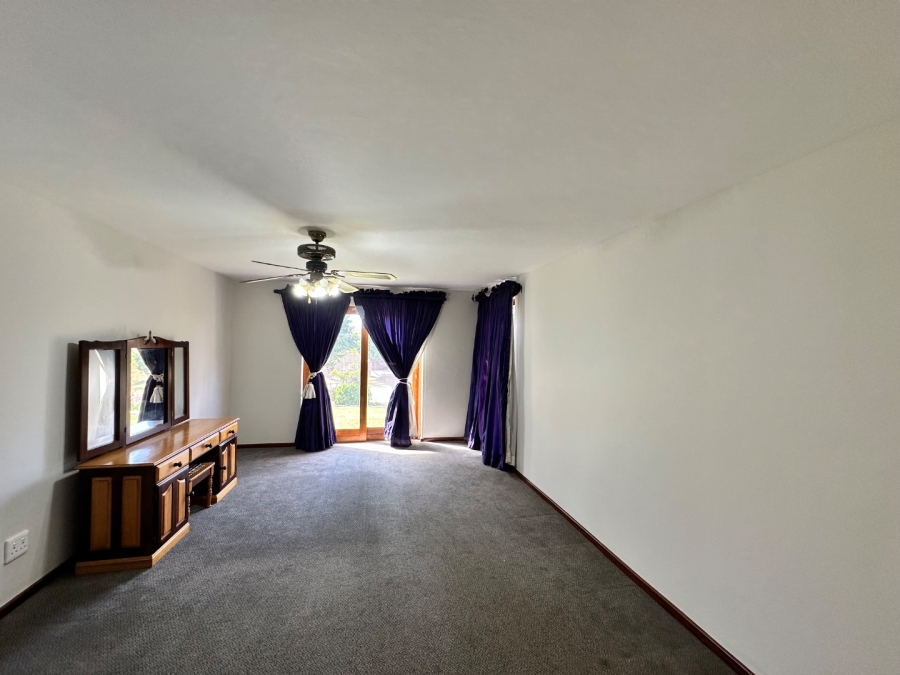5 Bedroom Property for Sale in Bayview Western Cape